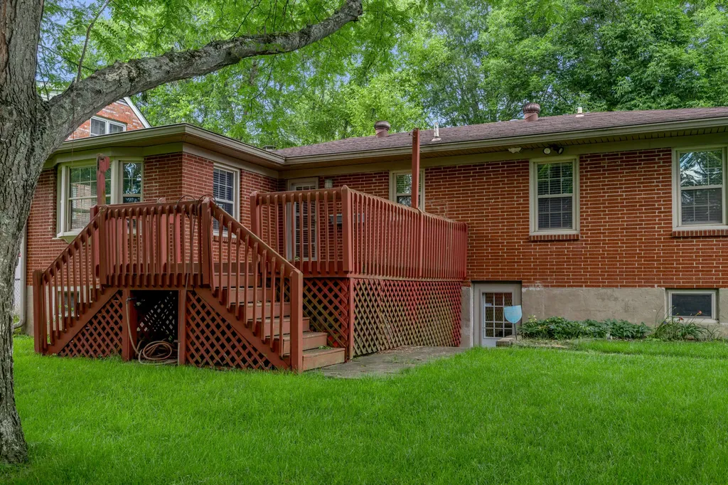 3418 Greentree Road Lexington KY 40517