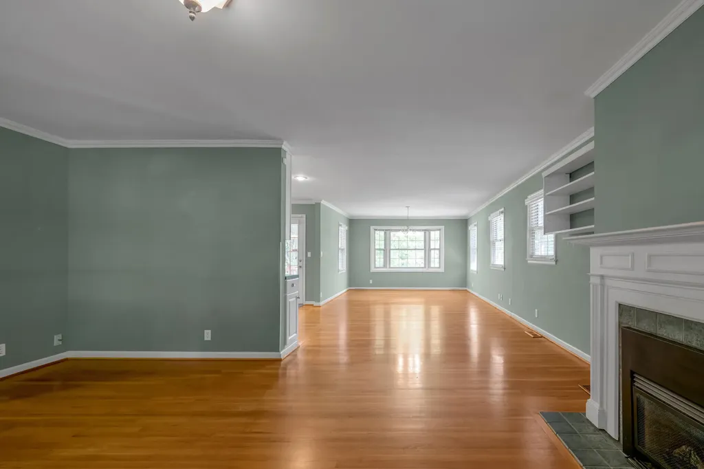 3418 Greentree Road Lexington KY 40517