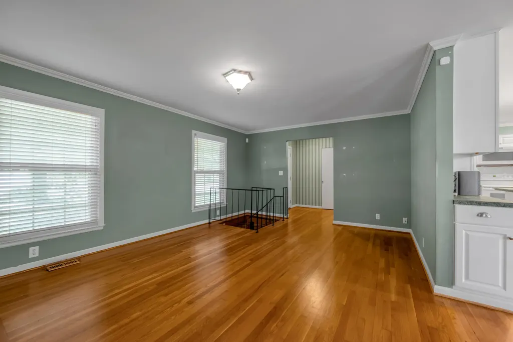 3418 Greentree Road Lexington KY 40517