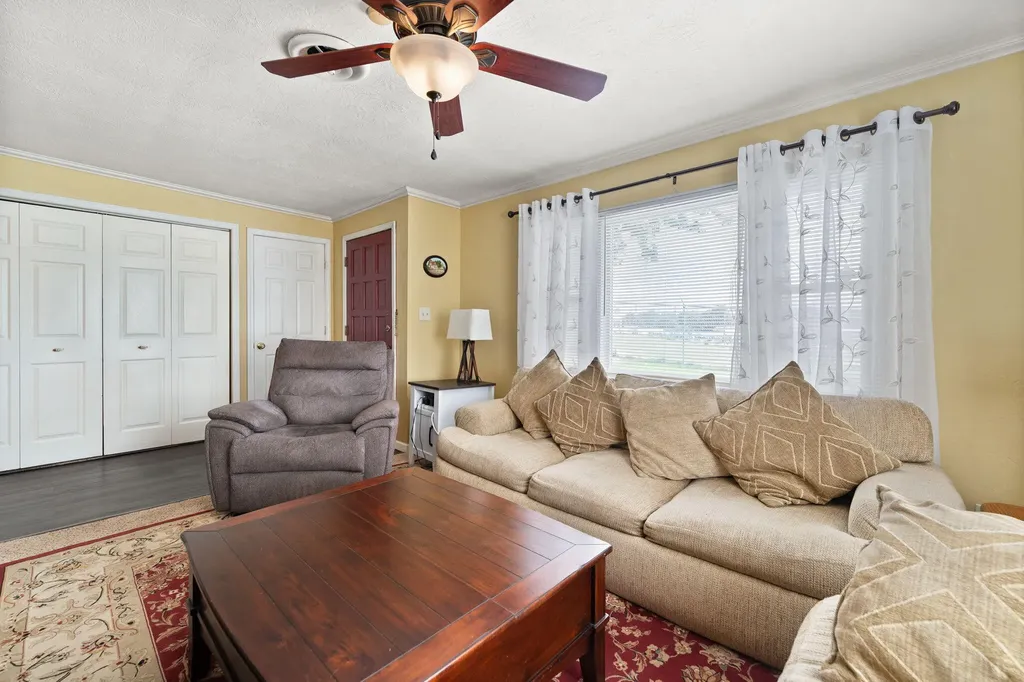 27 Waterworks Drive Somerset KY 42503