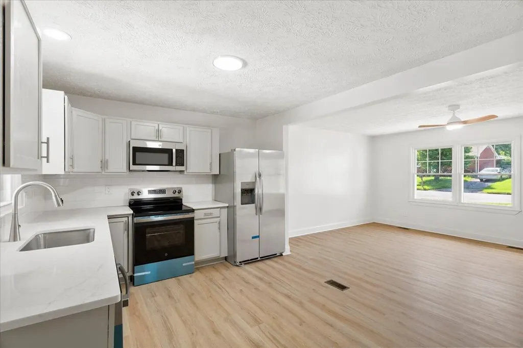 436 Peachtree Road Lexington KY 40509