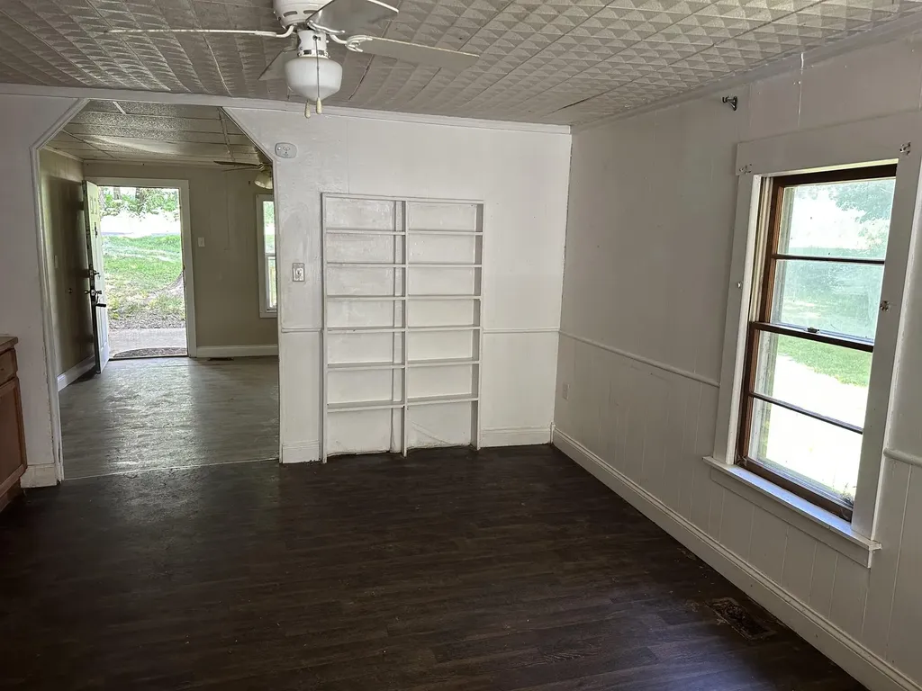 1094 Barnesburg Road Somerset KY 42503