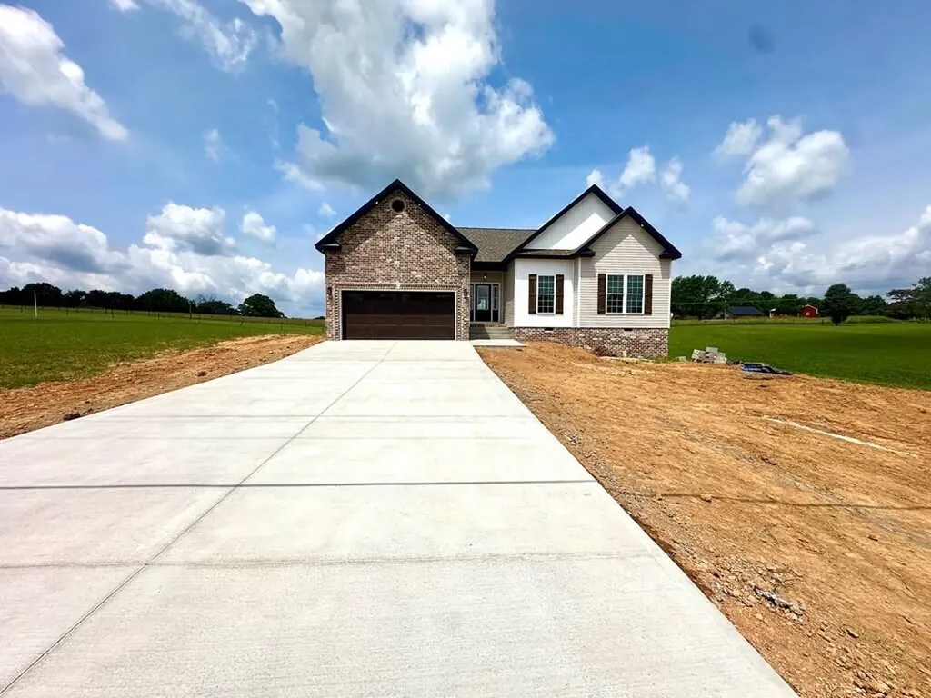 77 77 Bakersfield Dr Drive Cadiz KY 42211
