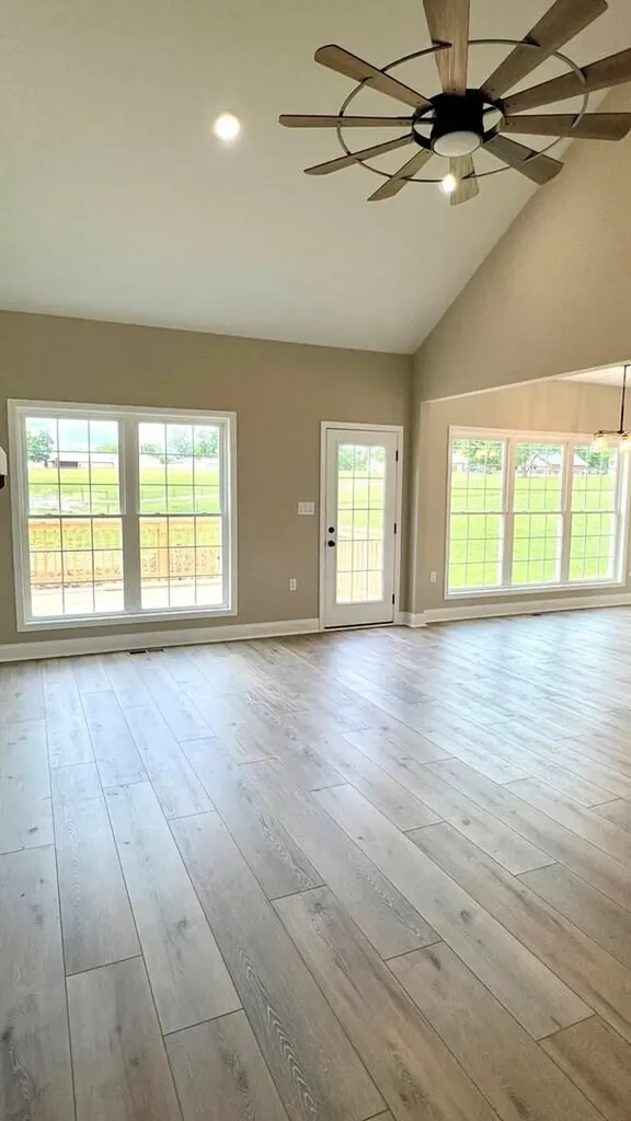 77 77 Bakersfield Dr Drive Cadiz KY 42211