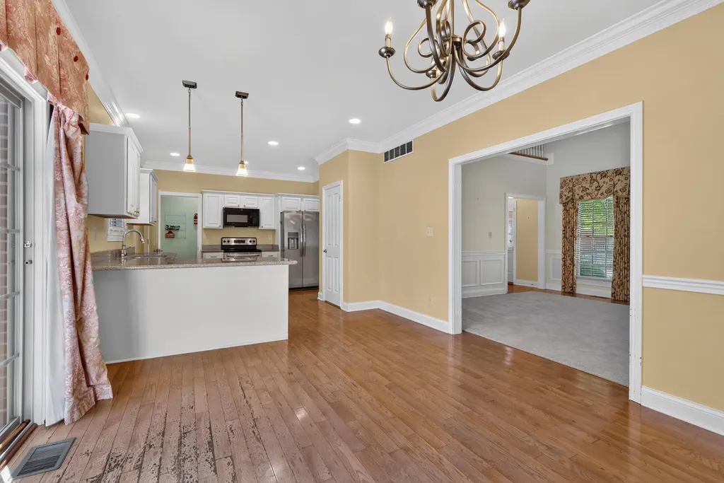 108 Duncan Avenue Paris KY 40361