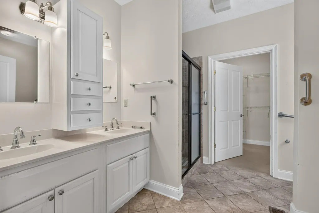 108 Duncan Avenue Paris KY 40361