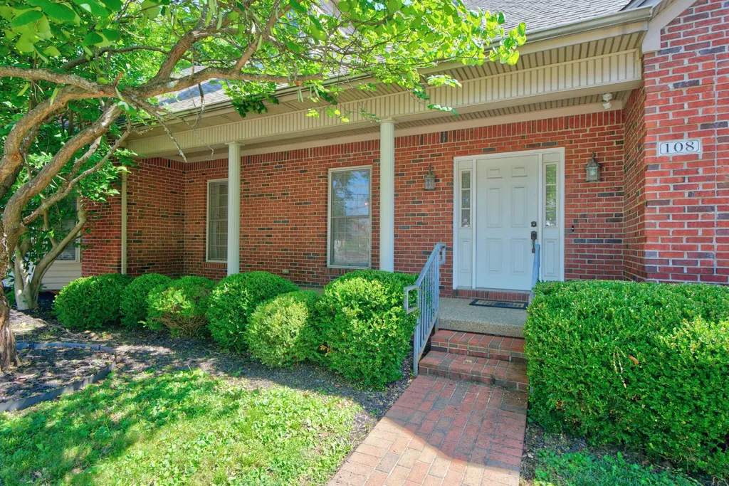 108 Duncan Avenue Paris KY 40361