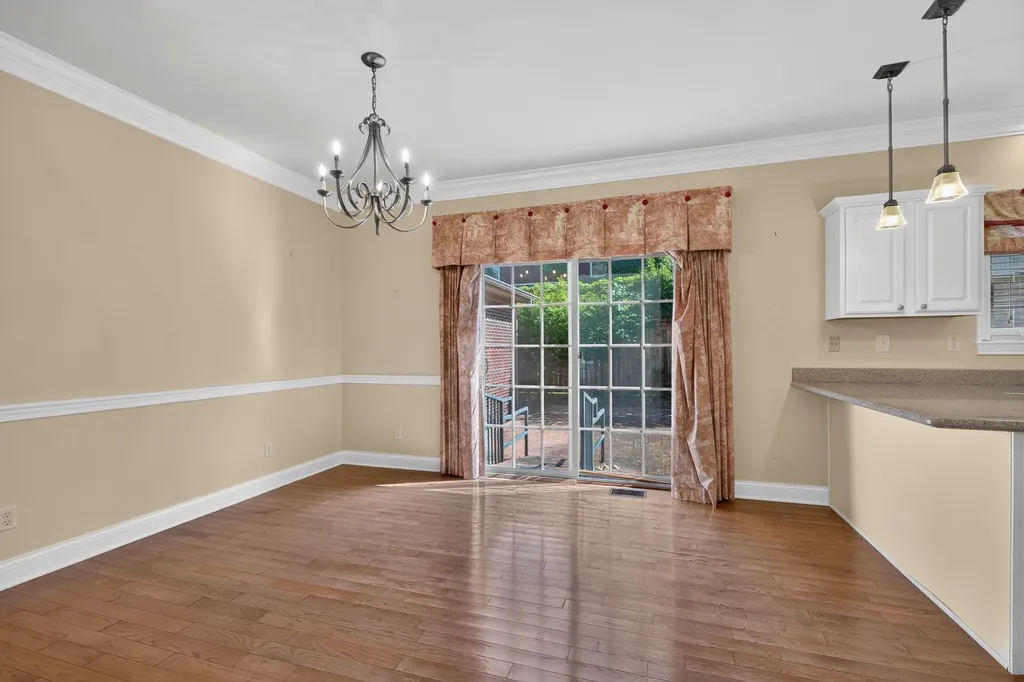 108 Duncan Avenue Paris KY 40361