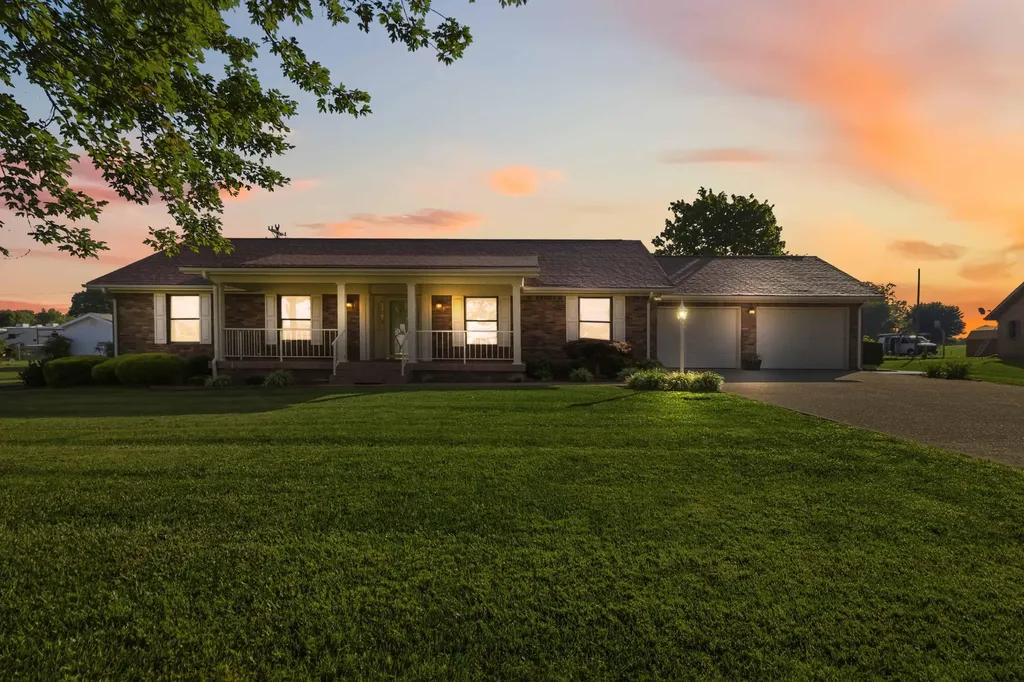 43 Farmington Avenue Monticello KY 42633