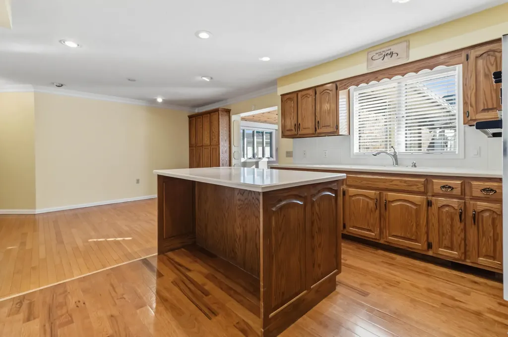 43 Farmington Avenue Monticello KY 42633