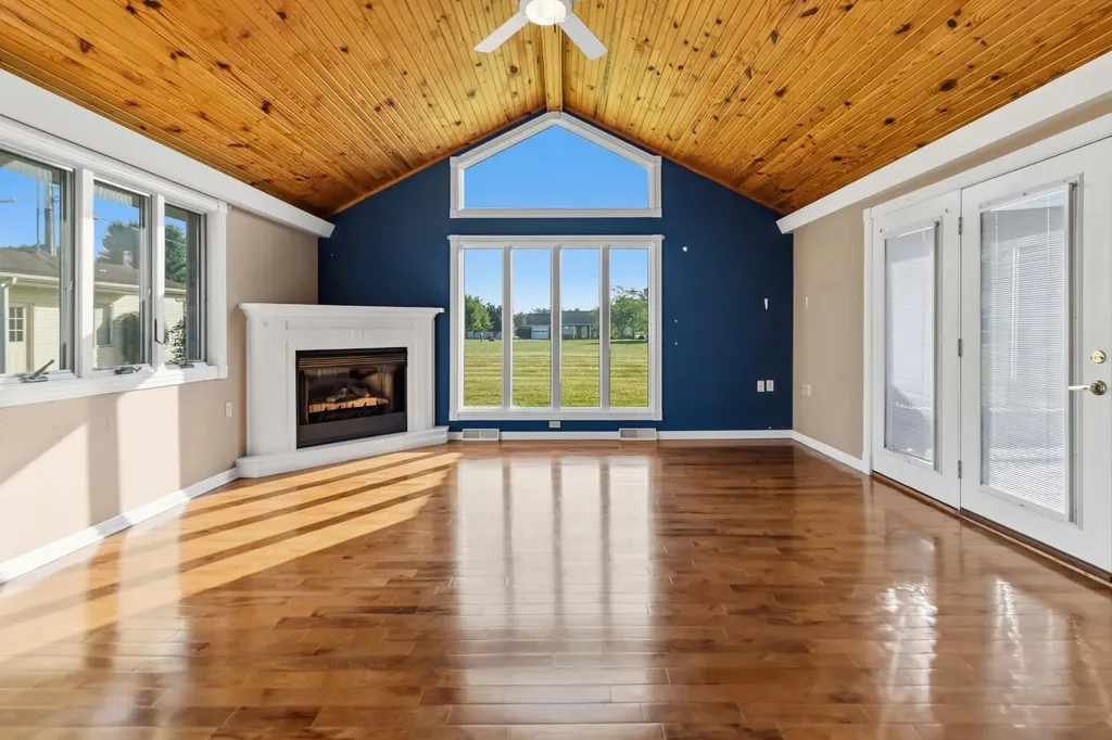 43 Farmington Avenue Monticello KY 42633