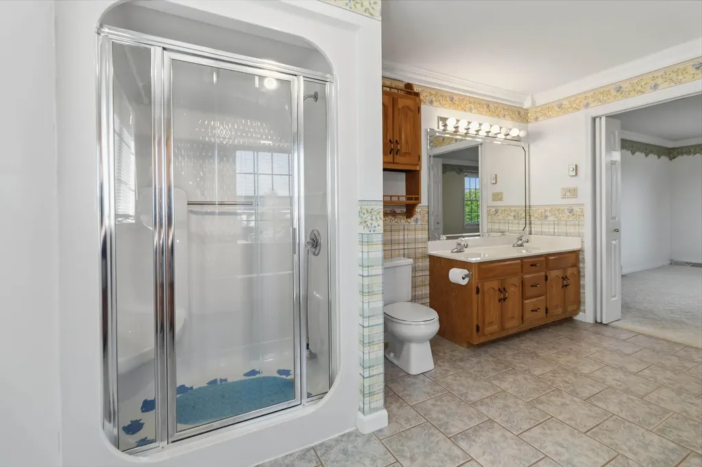 43 Farmington Avenue Monticello KY 42633