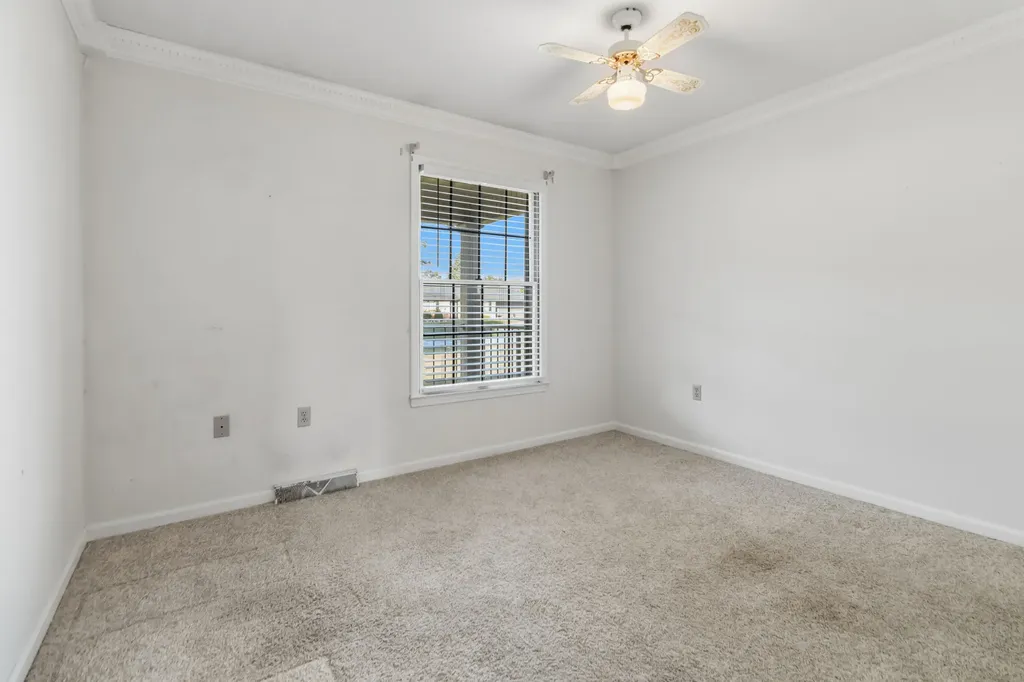 43 Farmington Avenue Monticello KY 42633