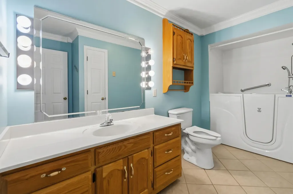 43 Farmington Avenue Monticello KY 42633