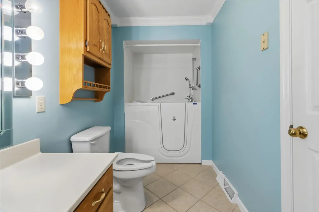 43 Farmington Avenue Monticello KY 42633