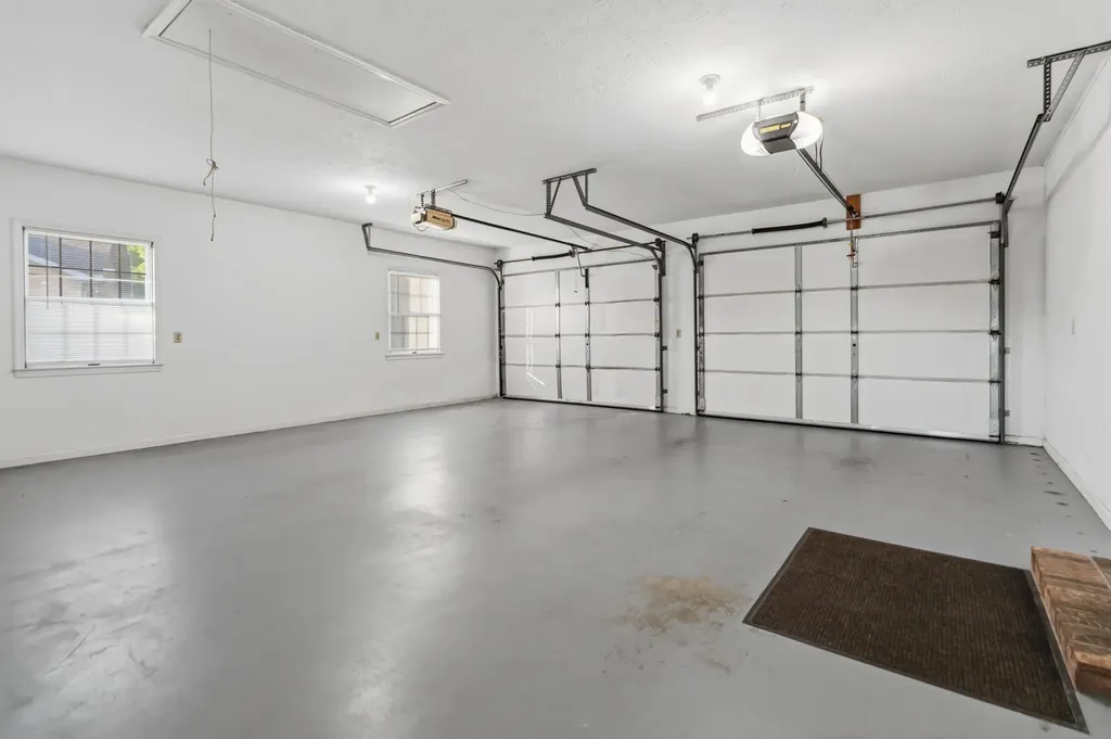 43 Farmington Avenue Monticello KY 42633