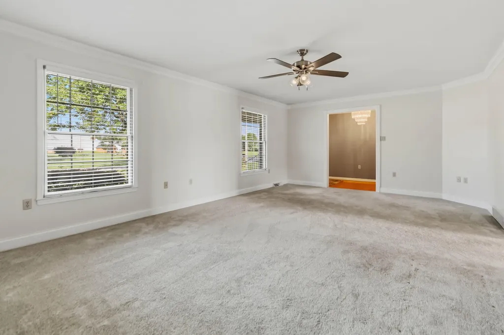 43 Farmington Avenue Monticello KY 42633
