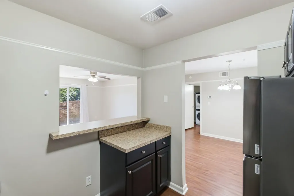 1092 Armstrong Mill Road Lexington KY 40517
