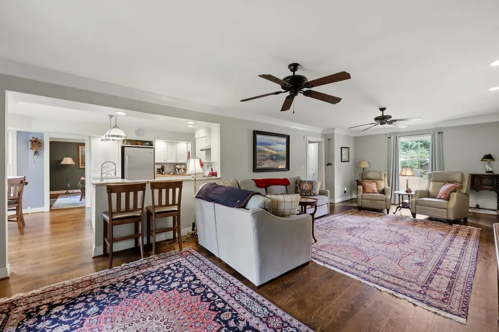 4938 Hartland Parkway Lexington KY 40515