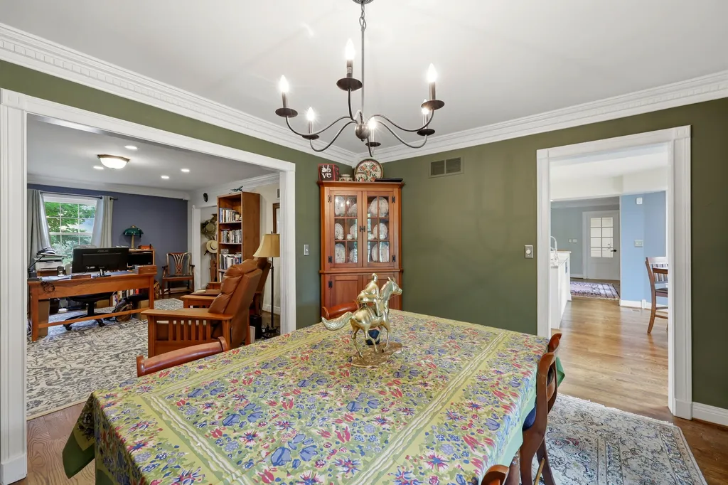4938 Hartland Parkway Lexington KY 40515