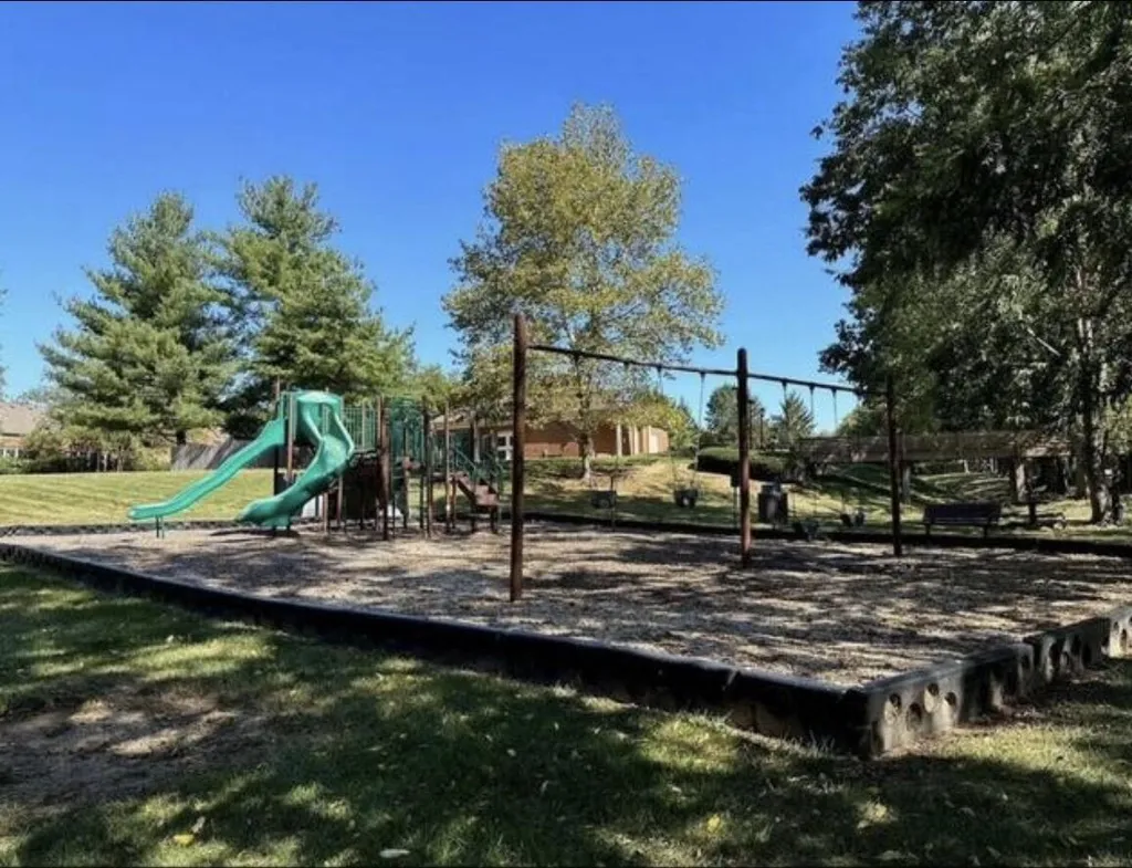 4938 Hartland Parkway Lexington KY 40515