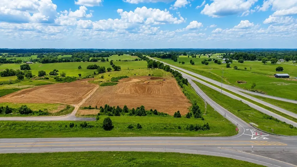 2 Burkesville Road Columbia KY 42728