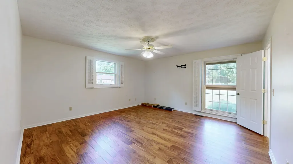 1531 London Drive Murray KY 42071