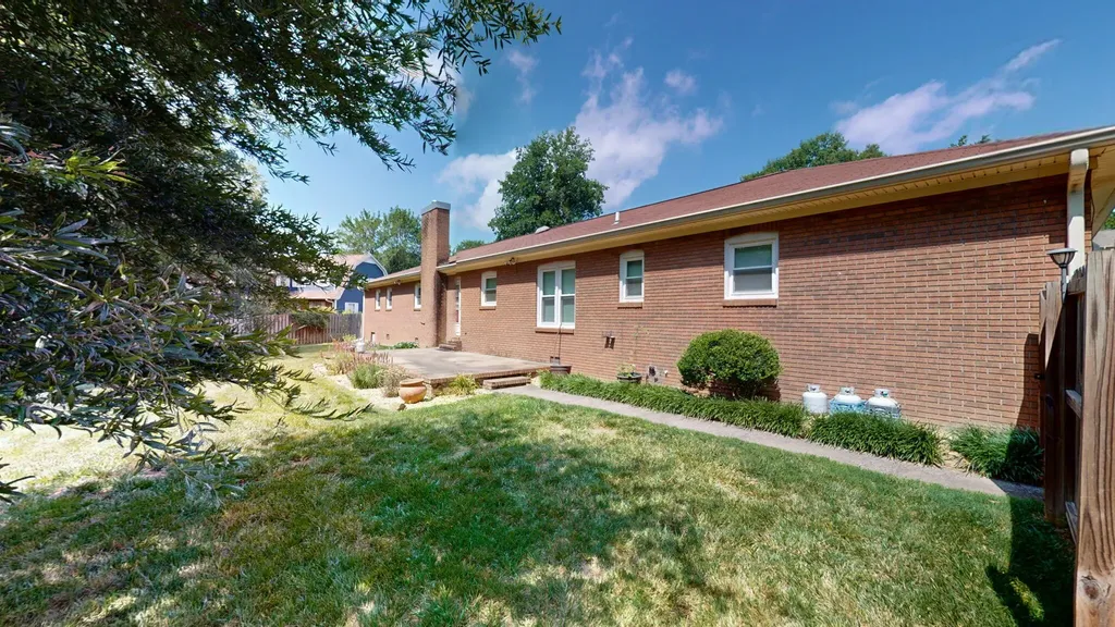 1531 London Drive Murray KY 42071