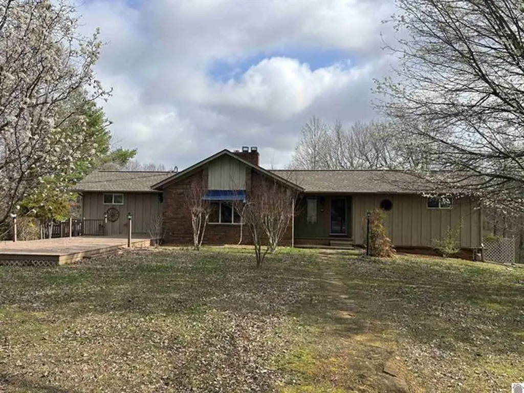 92 Timmons Lane Gilbertsville KY 42044