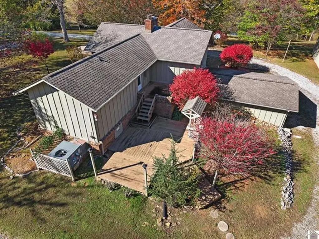 92 Timmons Lane Gilbertsville KY 42044