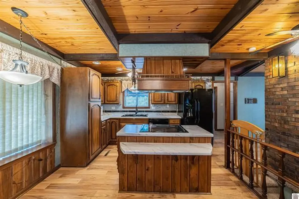 92 Timmons Lane Gilbertsville KY 42044