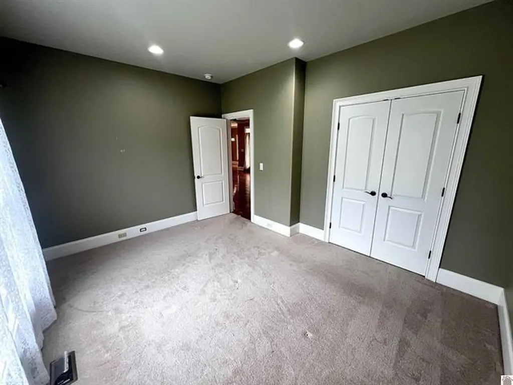 564 W Wiswell Road Murray KY 42071
