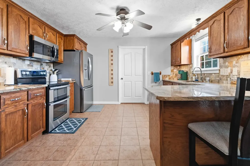 136 General Cleburne Drive Richmond KY 40475