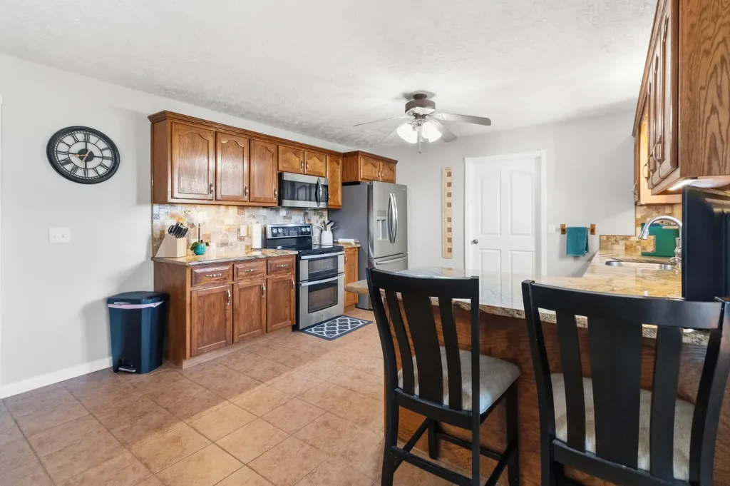 136 General Cleburne Drive Richmond KY 40475