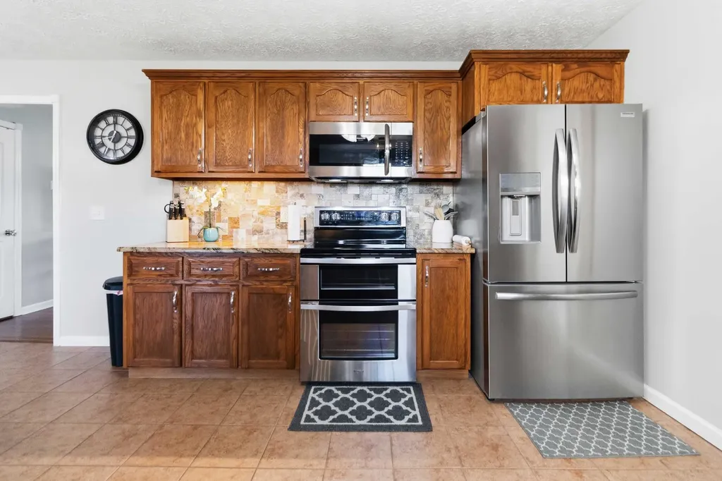 136 General Cleburne Drive Richmond KY 40475