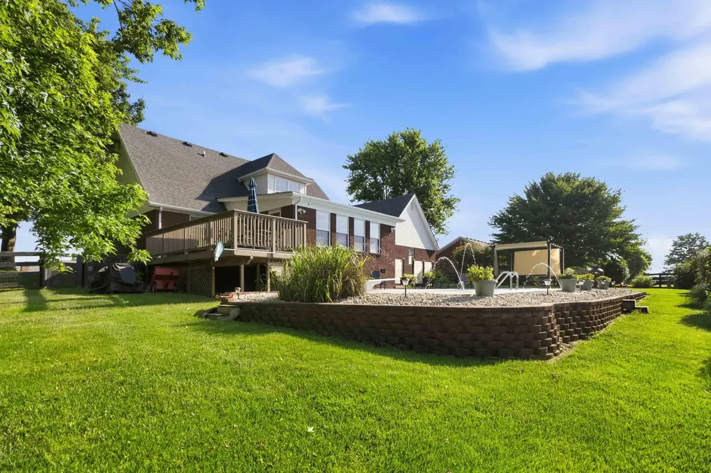 136 General Cleburne Drive Richmond KY 40475