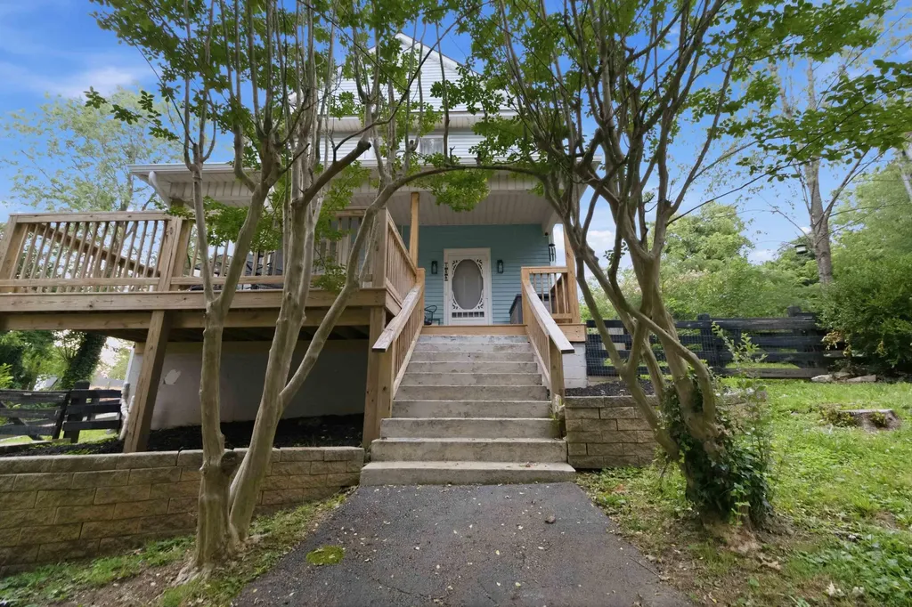 138 W French Avenue Burnside KY 42519