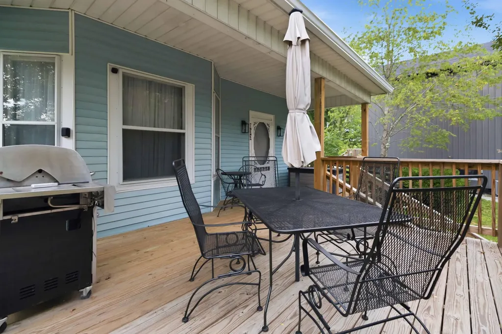 138 W French Avenue Burnside KY 42519