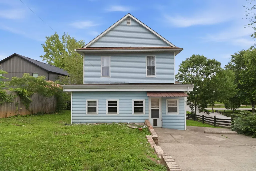 138 W French Avenue Burnside KY 42519