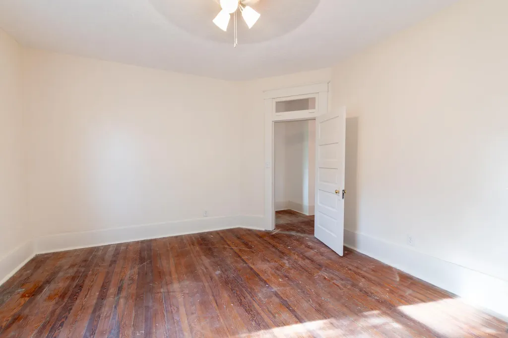 101 W Wellington Street Hickman KY 42050