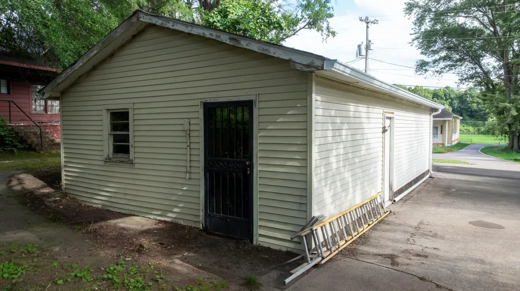 101 W Wellington Street Hickman KY 42050