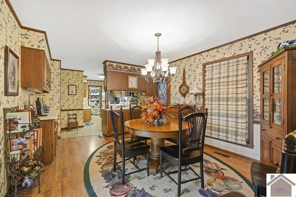 281 Lakeview Drive Mayfield KY 42066