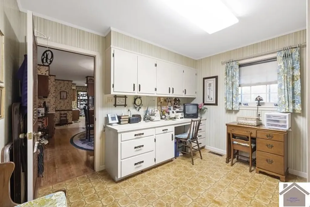 281 Lakeview Drive Mayfield KY 42066
