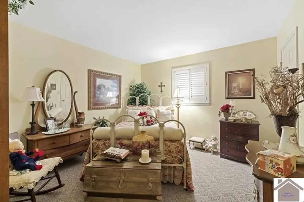 281 Lakeview Drive Mayfield KY 42066