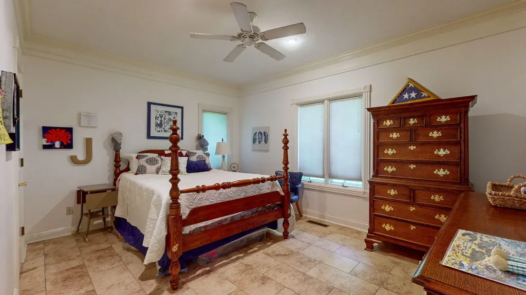 133 Windward Lane Murray KY 42071