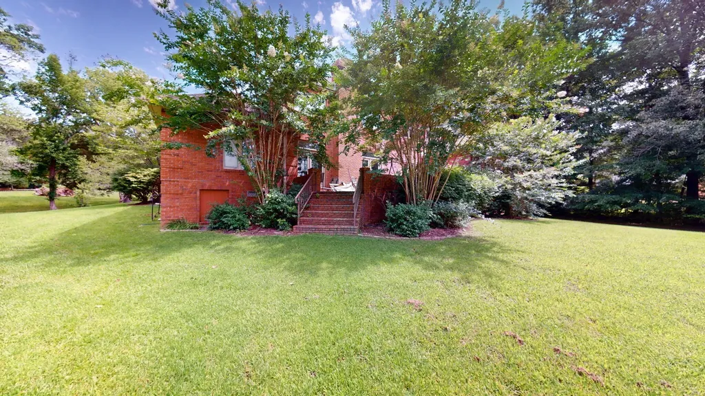 133 Windward Lane Murray KY 42071