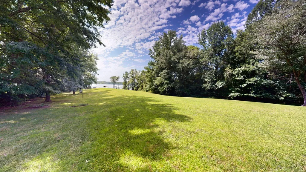 133 Windward Lane Murray KY 42071