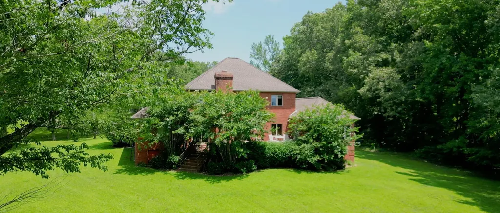 133 Windward Lane Murray KY 42071