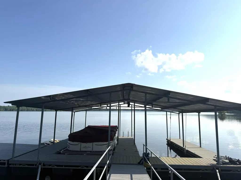 133 Windward Lane Murray KY 42071