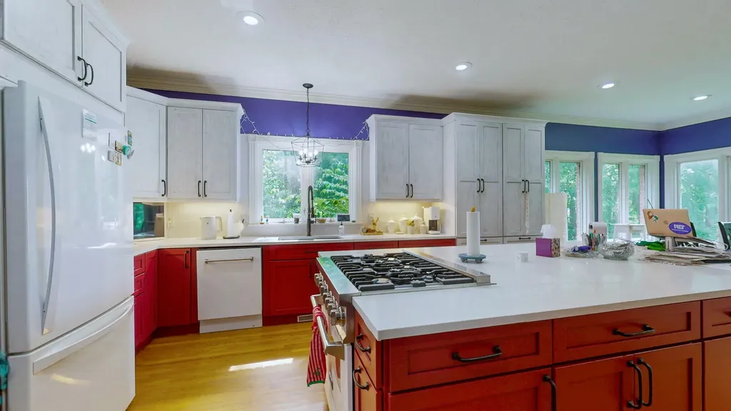 133 Windward Lane Murray KY 42071